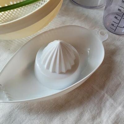 Lot 28: Baking Lot