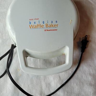 Lot 29: Toastmaster Belgian Waffle Baker