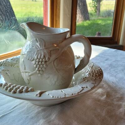 Lot 38: Bassano White Grape Pitcher and Bowl made in Italy