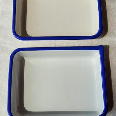 Lot 40: (2) White & Blue Cisco Acid Resistant Photographic Tray made in Columbia 