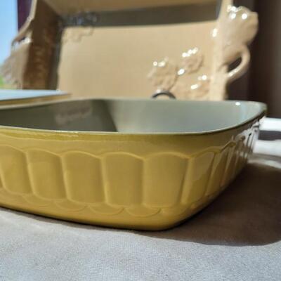 Lot 50: (3) Casserole Dishes Tan, Light Blue and Yellow