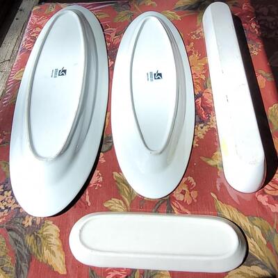 Lot 54: White Oval Serving Dishes (4)