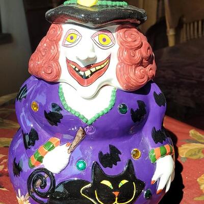 Lot 55: Witch Cookie Jar