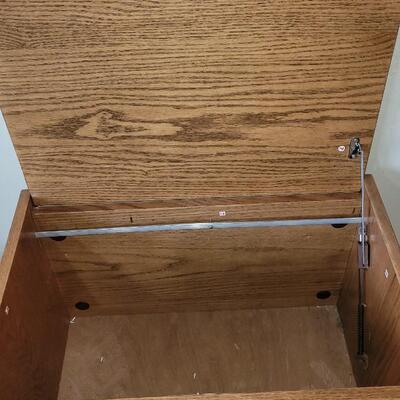 Lot 61: Flip Top File Cabinet on Casters 