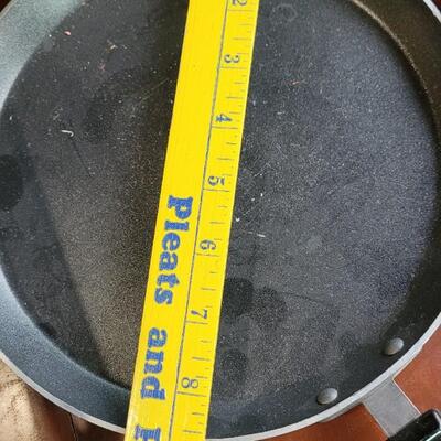 Lot 68: Pots and Pans Lot