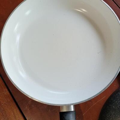 Lot 72: Pots & Pans Lot