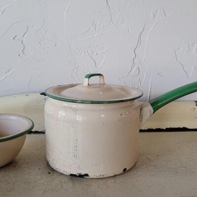 Lot 73: Vintage Green Enamel Pot with Lid and Bowl