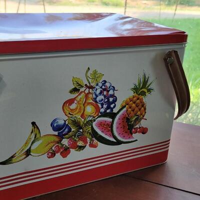 Lot 74: Vintage Metal Picnic Basket with Wood Handles
