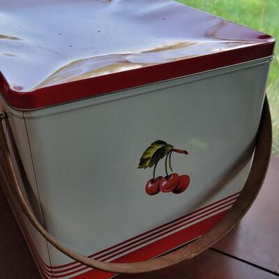 Lot 74: Vintage Metal Picnic Basket with Wood Handles