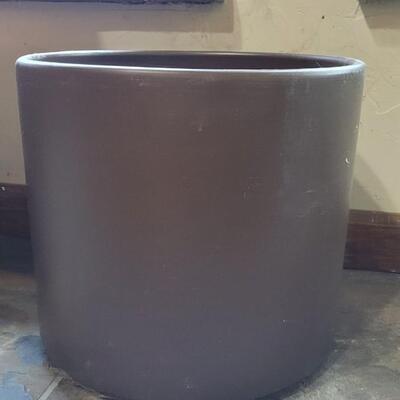 Lot 80: Mid Century Modern Gainey Ceramic Planter
