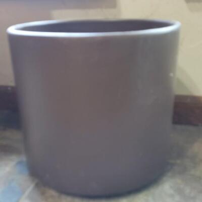 Lot 80: Mid Century Modern Gainey Ceramic Planter
