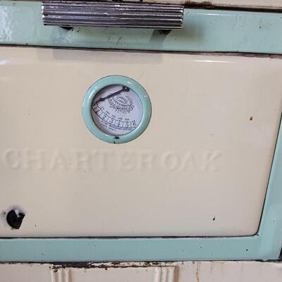 Lot 82: Antique Charter Oak Green & Ivory Wood Stove Oven made in St. Louis,Missouri 