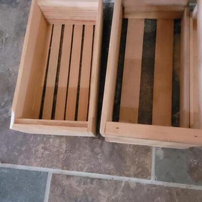 Lot 88: Small Wood Crates