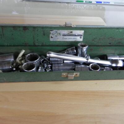 LOT 233    FILES SND SOCKETS