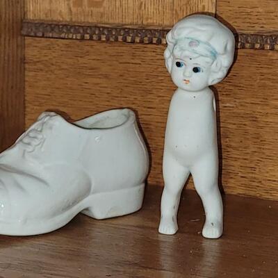 Lot 101: Antique Porcelain Doll Body & White Shoe