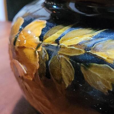 Lot 104: Antique Weller Louwelsa Pansies Pottery 