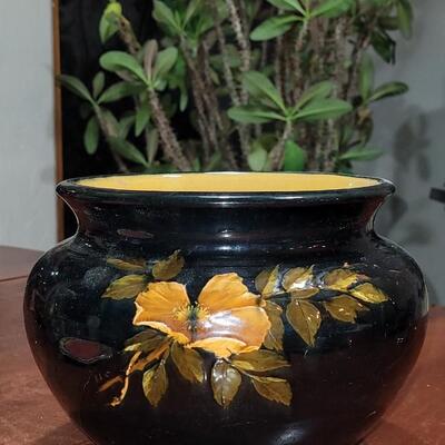 Lot 104: Antique Weller Louwelsa Pansies Pottery 
