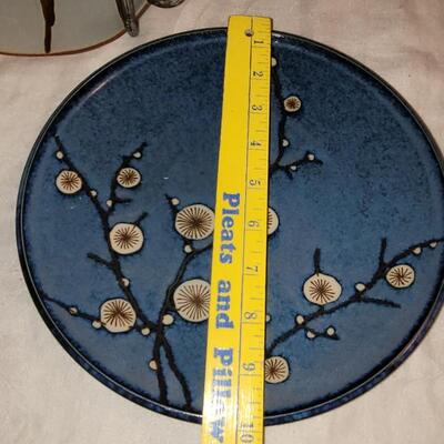 Lot 107: World Market Plates & American Atelier