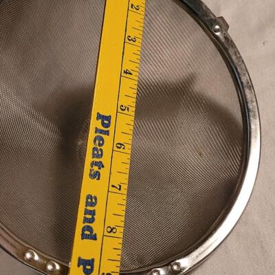 Lot 108: Kitchen Strainer Lot