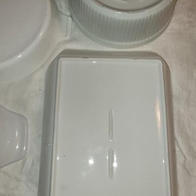 Lot 110: White Mixed Casserole Dishes 