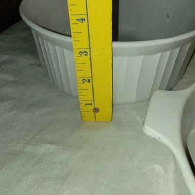 Lot 110: White Mixed Casserole Dishes 