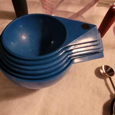 Lot 112: Baking Measuring Cups & Spoons