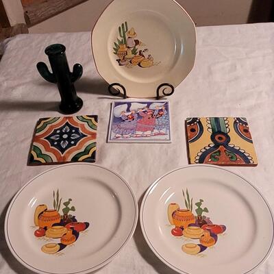 Lot 113: Mixed Antique/Vintage Southwest Plates, Trivet Tiles and Cactus Vase