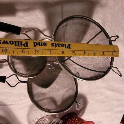 Lot 117: Strainers Lot