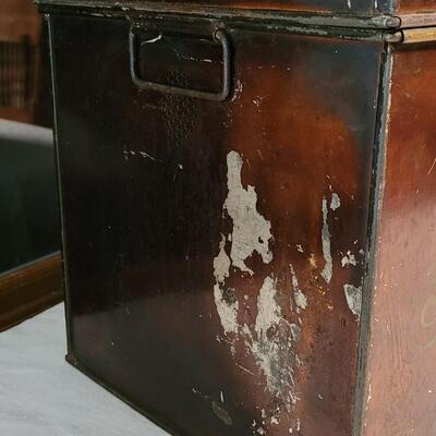 Lot 119: Antique French Bread Tin