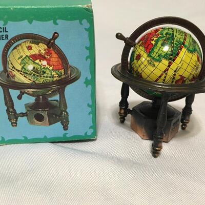Vintage Die Cast Miniature Globe Pencil Sharpener Antique Finished Hong Kong