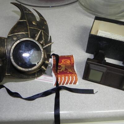 LOT 246   OPERA GLASSES AND DÃ‰COR MASK