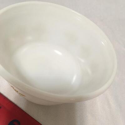 Vintage 5 inch round Hazel Atlas Milk Glass Wheat Pattern  Bowl w/Scalloped Edge