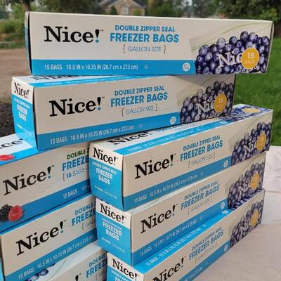 Lot 123: New NICE! Freezer Bags