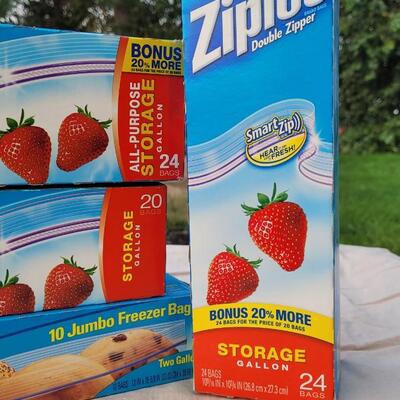 Lot 125: New ZIPLOC Storage Bag Assortment