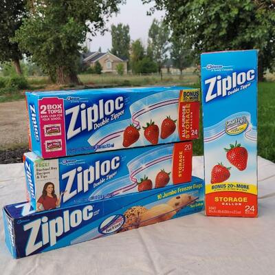 Lot 125: New ZIPLOC Storage Bag Assortment
