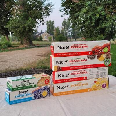 Lot 126: New NICE! Storage Bag Assortment 