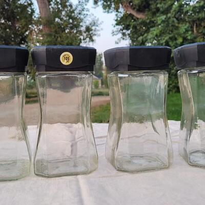 Lot 128: (4) Glass Containers w/ Lids 