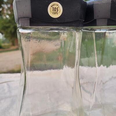 Lot 128: (4) Glass Containers w/ Lids 