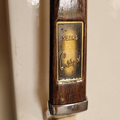 Lot 159: Vintage SEARS GOLDSPOT Refrigerator WORKS