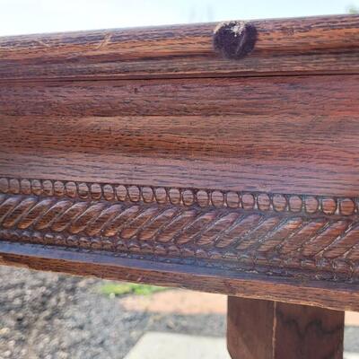 Lot 172: Antique Dining Table w/ 2 Leafs