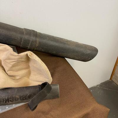 #318 Black & Decker Leaf Blower Vacuum - LEAF HOG 