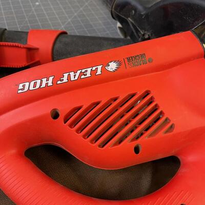 #318 Black & Decker Leaf Blower Vacuum - LEAF HOG 