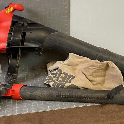 #318 Black & Decker Leaf Blower Vacuum - LEAF HOG 