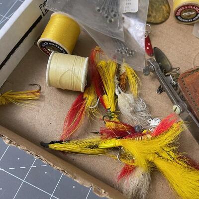 #328 Vintage Fishing Tackle 