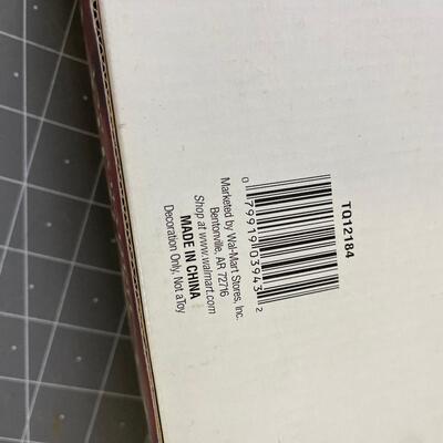 #334 (11) Children Nativity Scene 