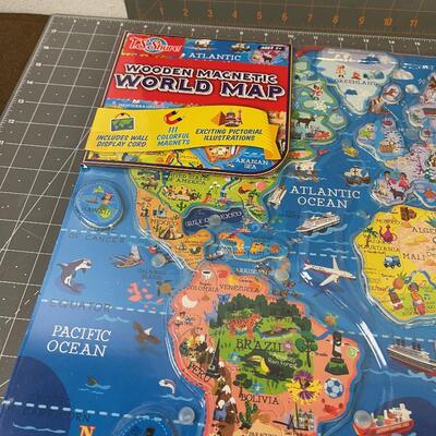 #338 Wooden Magnetic World Map
