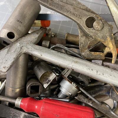 #350 Tub full of Mechanics Tools: Sockets, Clamps, Plyers, Wrenches