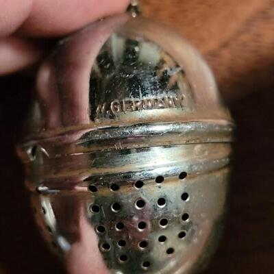 Lot 184: Tea Strainers 