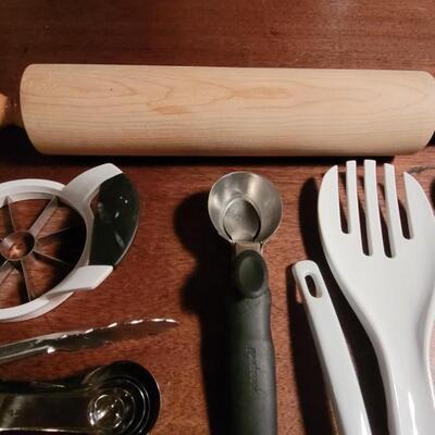 Lot 185: Black & White Plastic Kitchen Utensils & Wood Rolling Pin