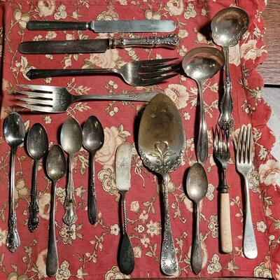 Lot 192: Mixed Silver Plate Flatware 
